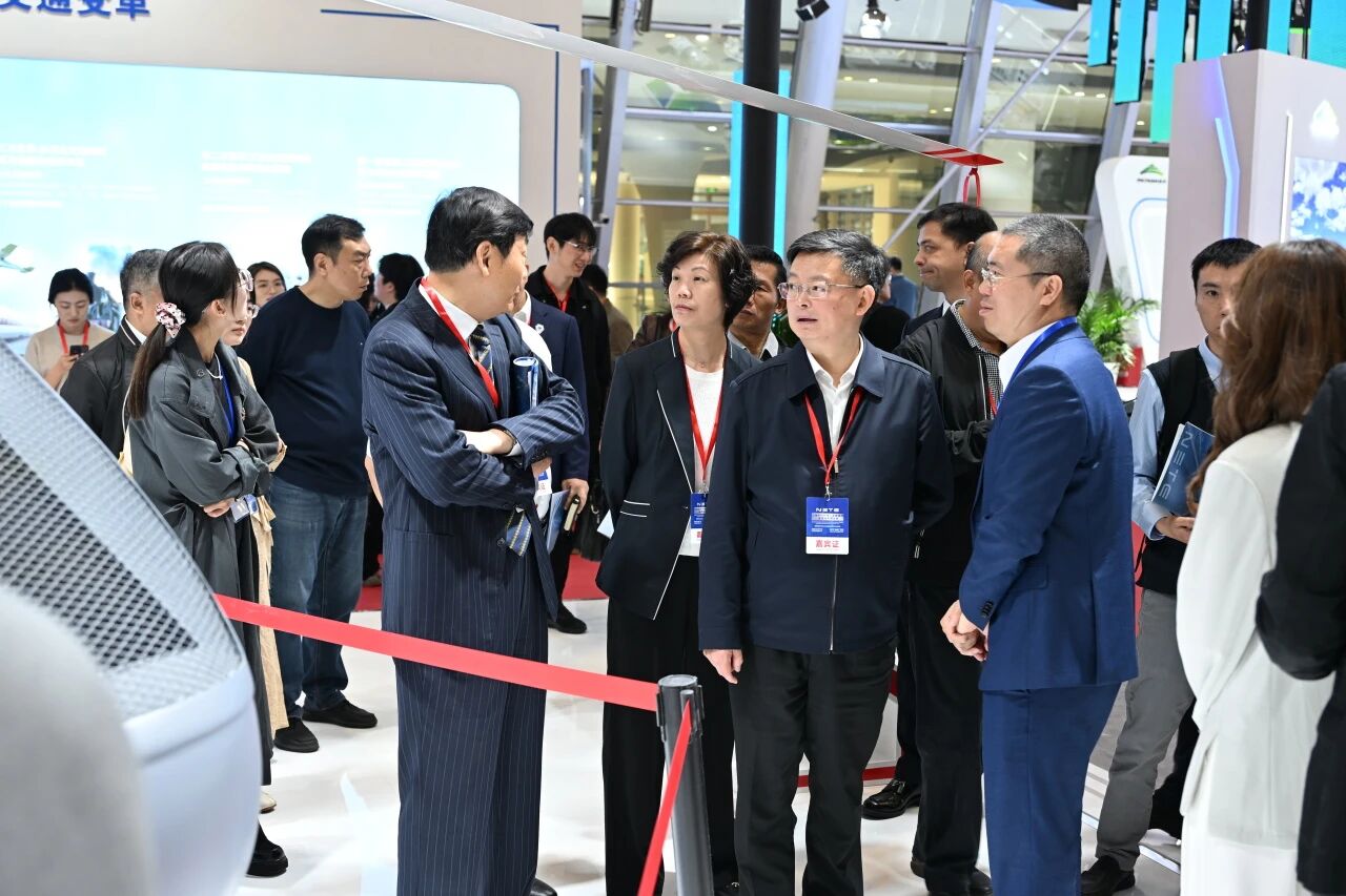 1756888749188912.jpg 啊.jpg