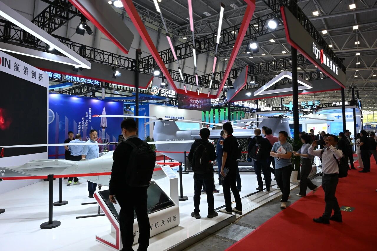 1756888739137626.jpg c.jpg